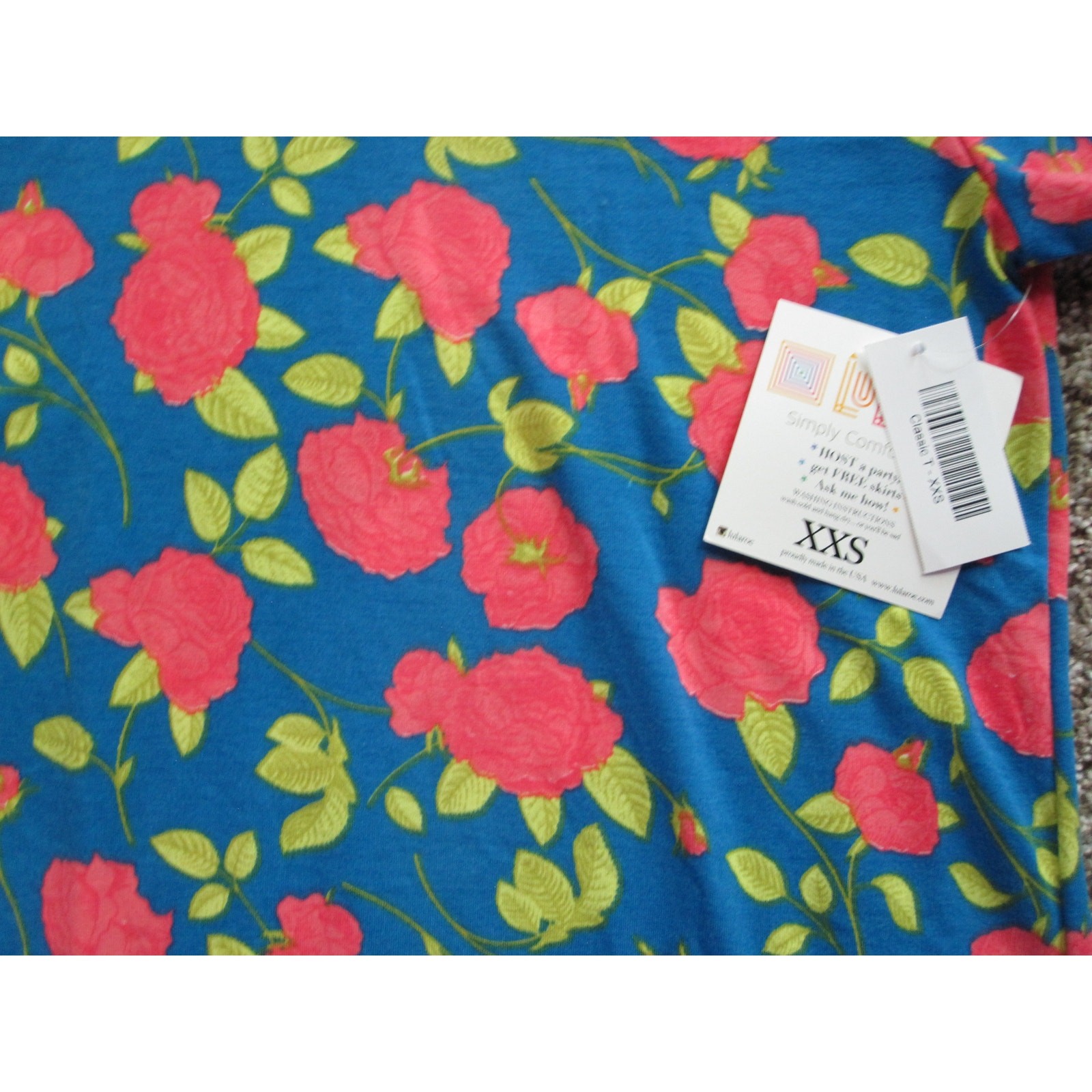 New LuLaRoe Classic T Shirt Top Womans XXS Comfy Blue with Pink Roses Floral!