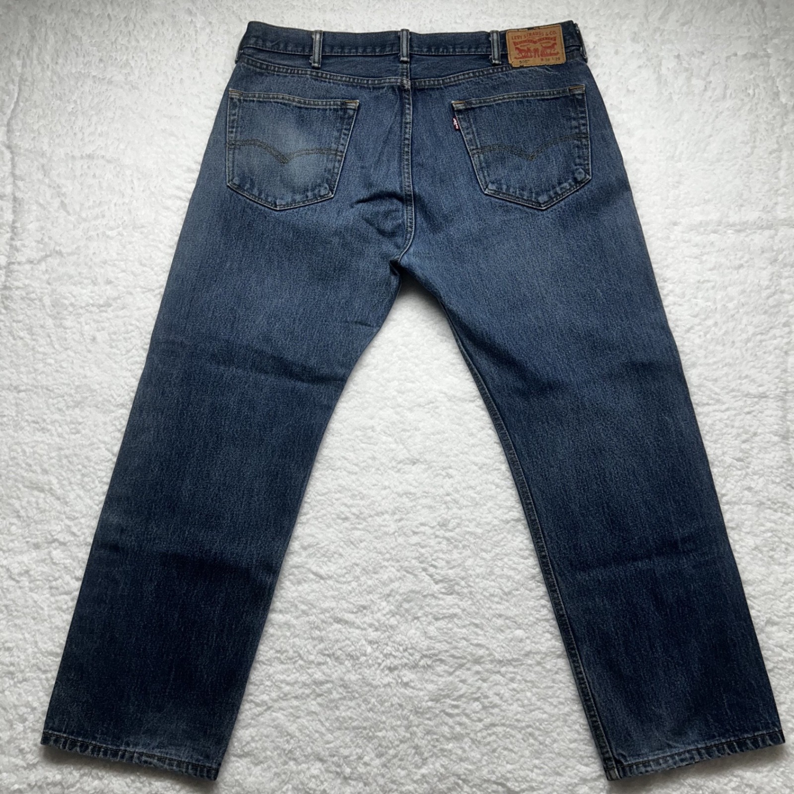 Levis 505 Jeans Mens 38 x29 (38×28) Straight Leg Medium Wash Blue Fly Zipper