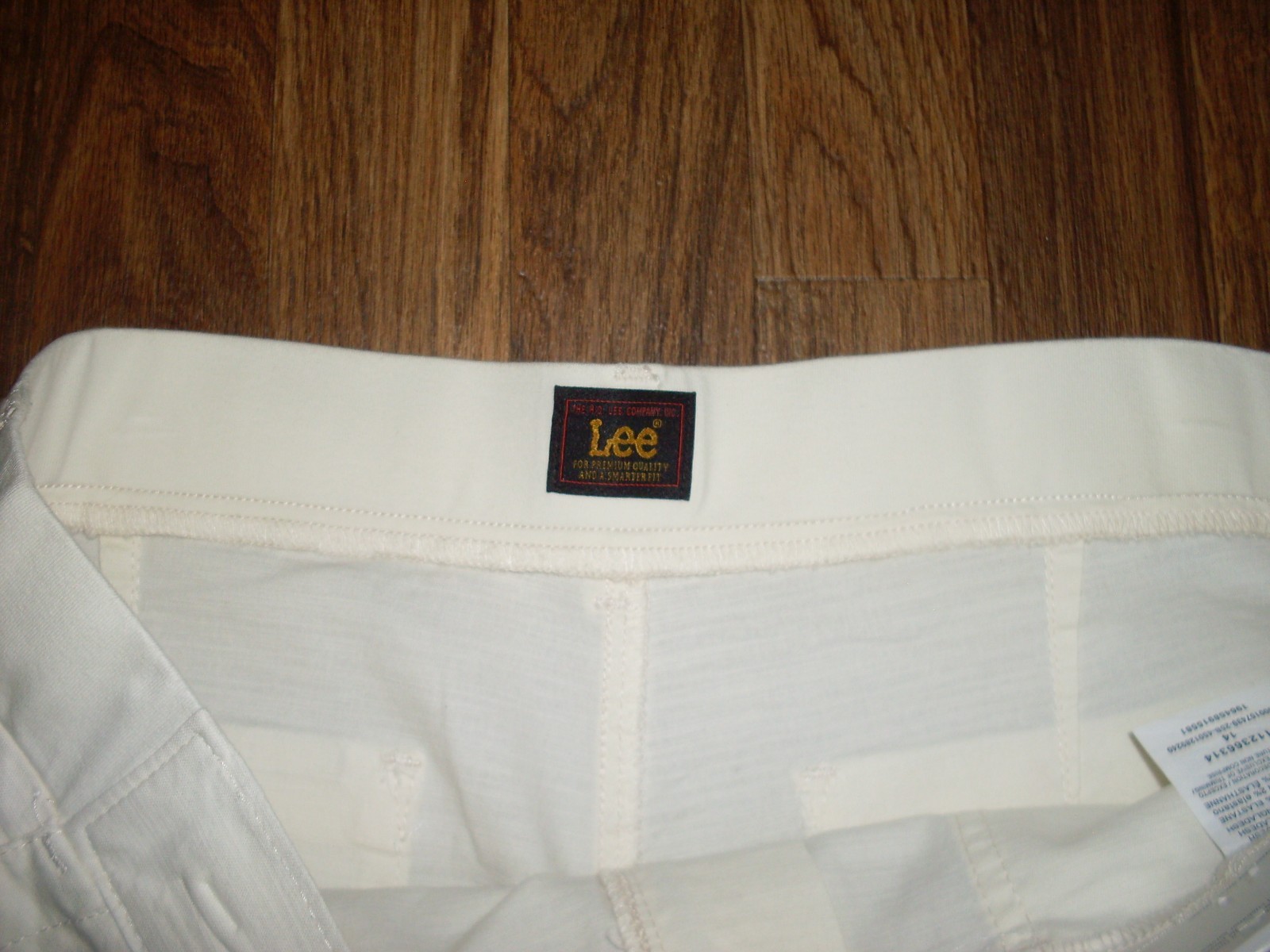 WOMENS LEE COMFORT WAISTBAND STRETCH 6″ SHORTS SIZE 14 NWT