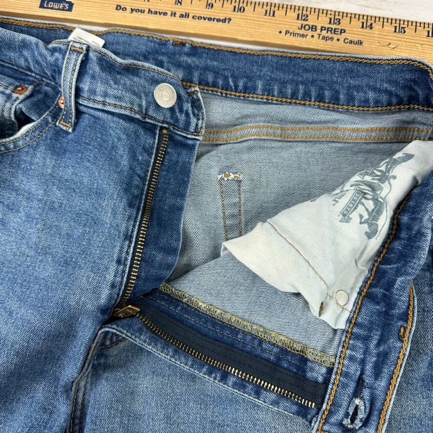 Levis 505 Jeans Mens 34×32 Regular Zip fly (measures 33×35) Blue denim Levi’s