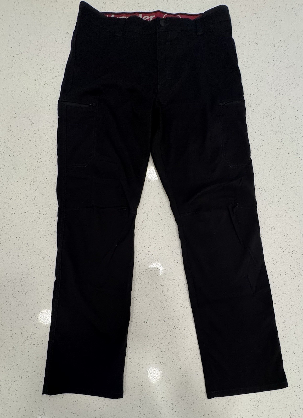 Men’s Black Wrangler, Soft Cargo Pants For Work Or Outdoors