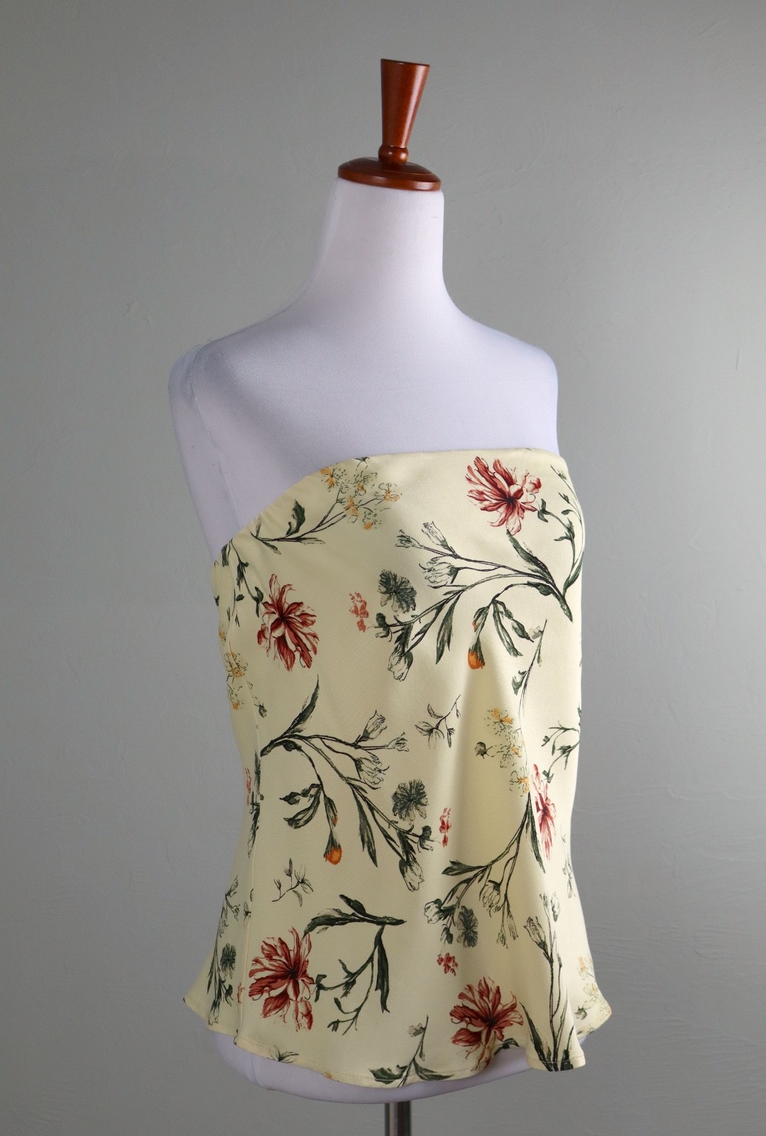 ANTHROPOLOGIE NWT $78 Strapless Wave Floral Tube Top in Ivory Size Medium