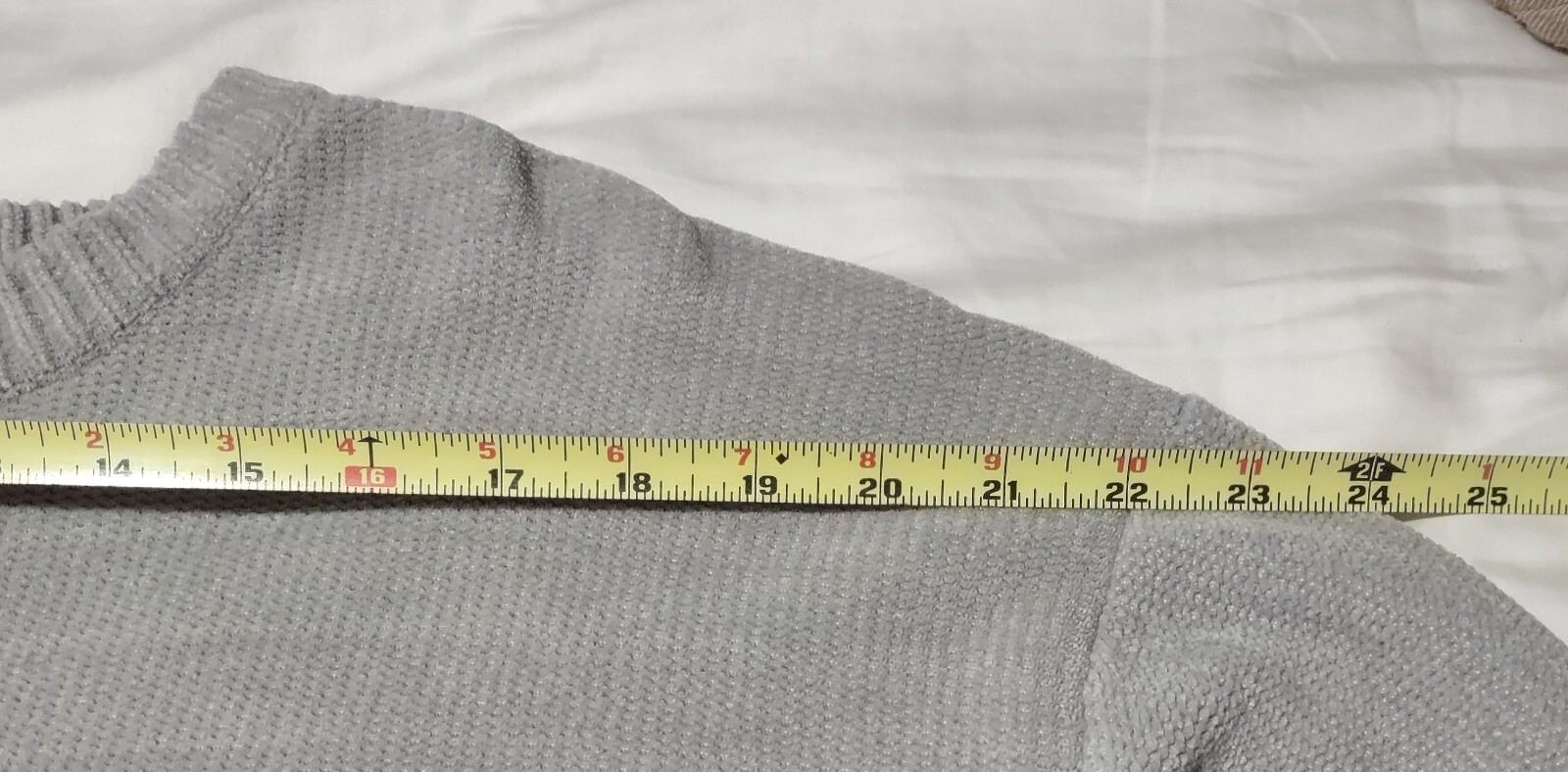 Men’s Elliott brand sweater. Size XL. Hand wash only, very soft and comfortable