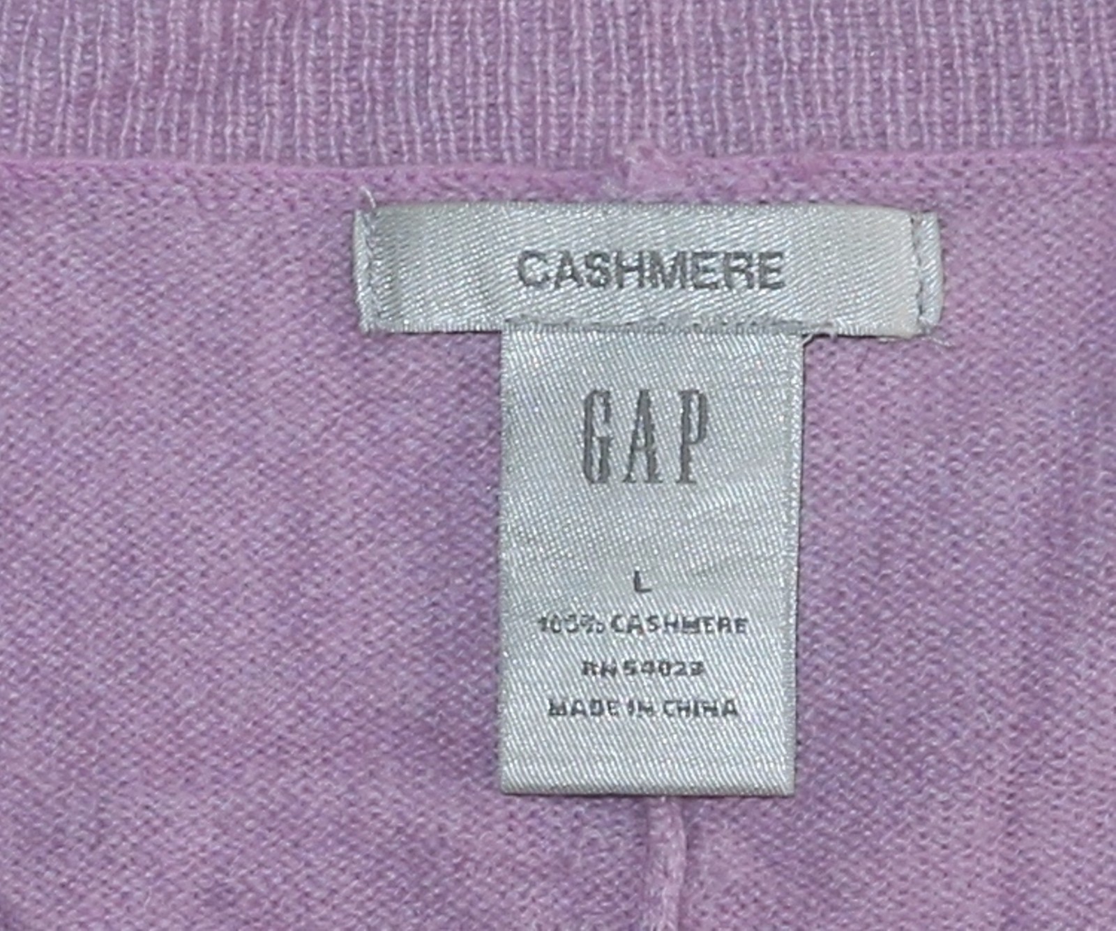 GAP Lavender VNck Cashmere Cardigan Swtr 38 In Chst 27.5 In Lng Sz L EXC