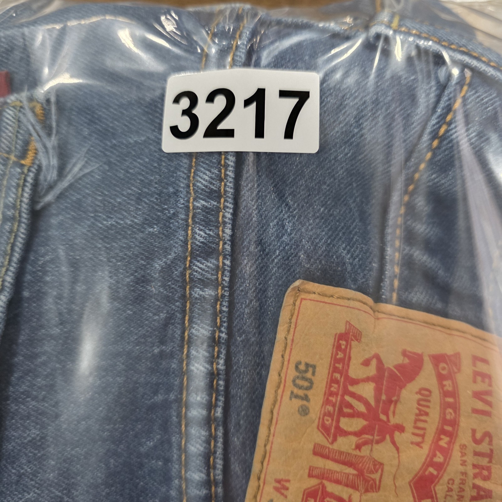 Levis 501 Jeans Mens 30×32 Blue Button Fly Straight Dark Wash Denim Workwear