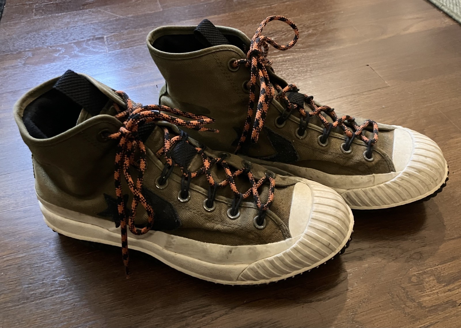 Size 9 – Converse Bosey MC High Olive