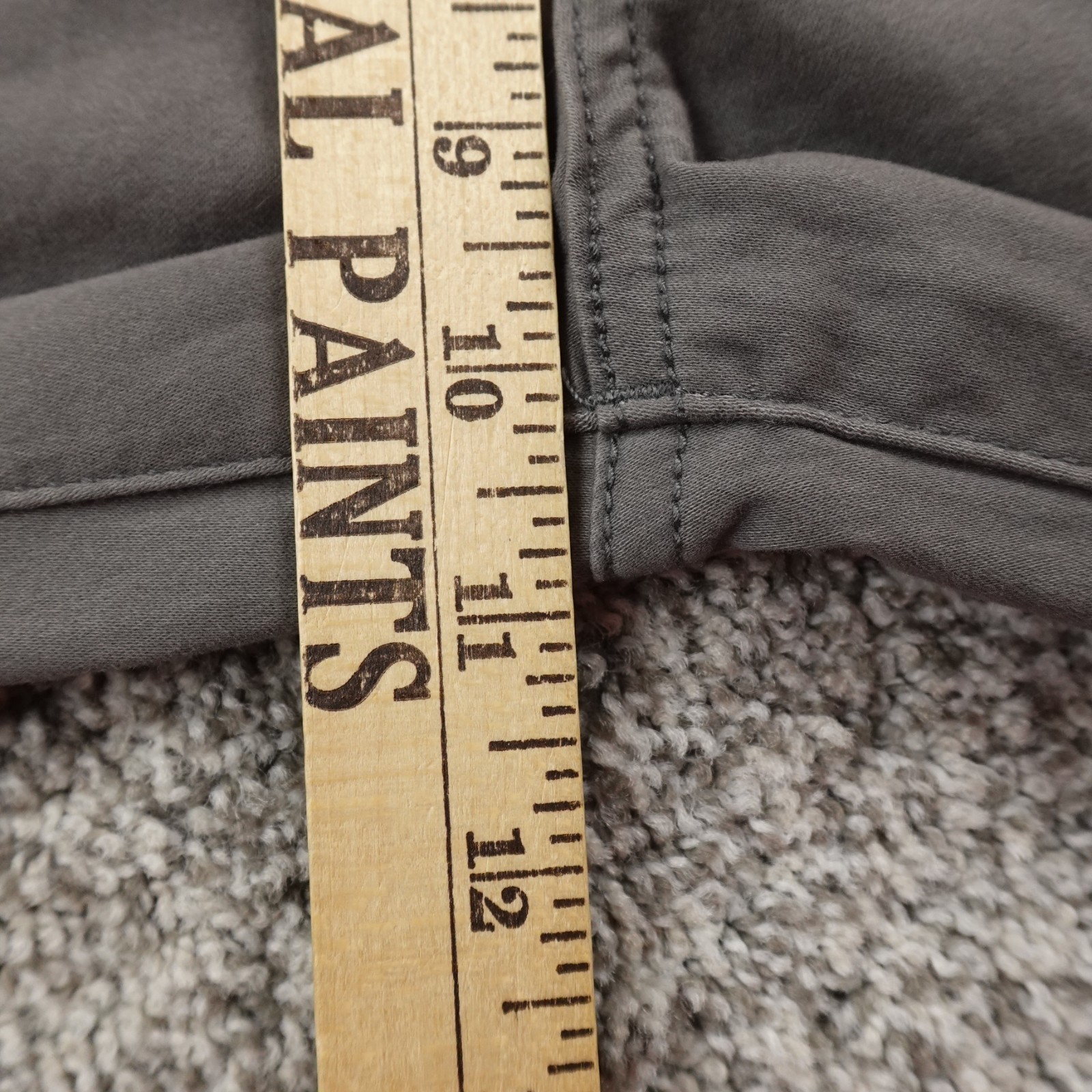 NEW Lucky Brand Jeans Mens 30X30 Gray Denim Pants 223 Straight Stretch Preppy