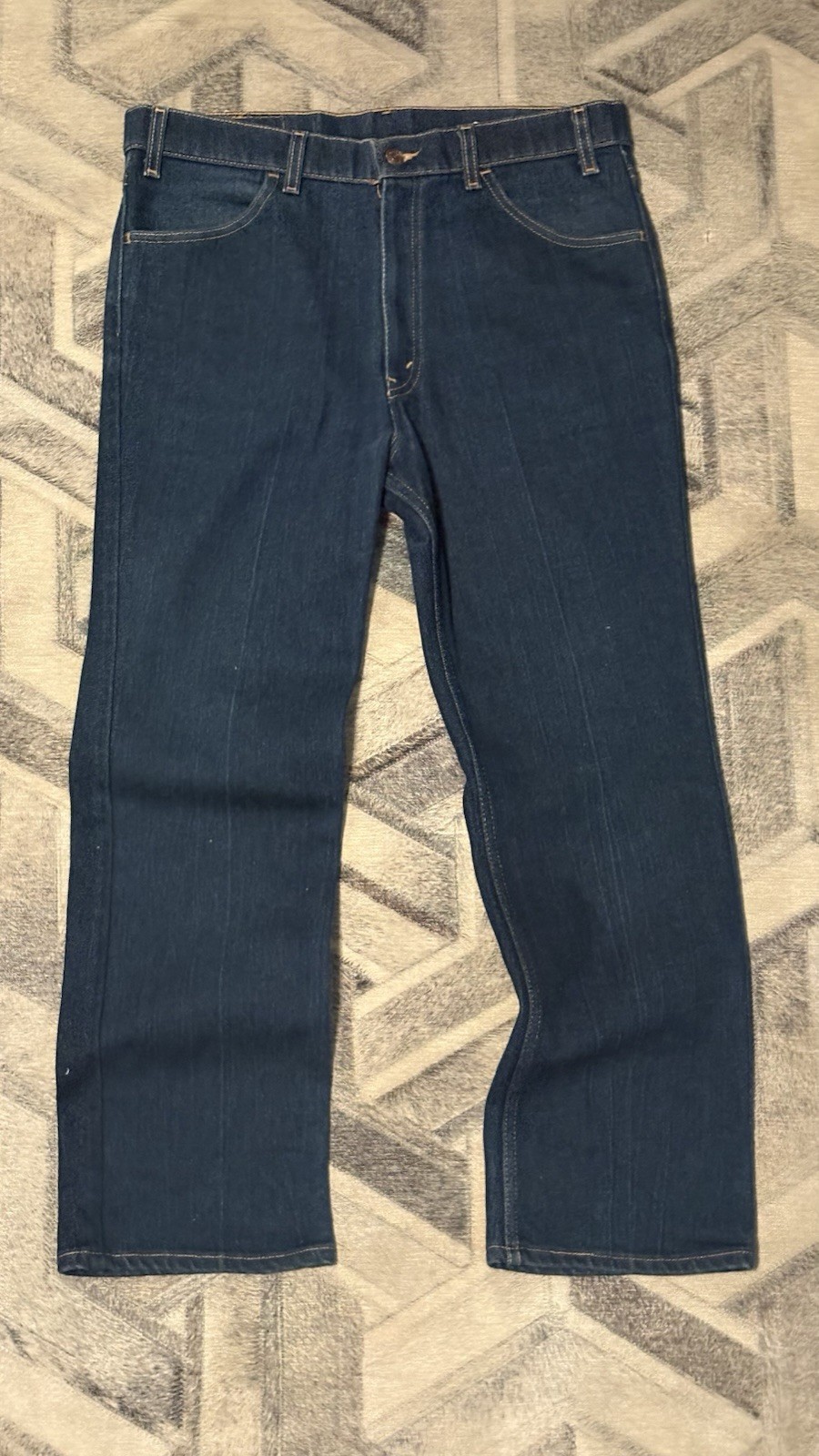 Vintage Levi’s 695 Jeans, MADE IN USA. Dark Wash in Great Condition! Fits 32×30.