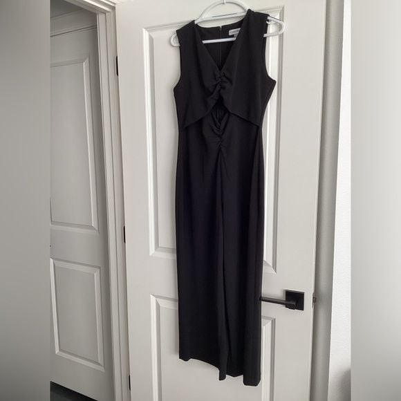Calvin Klein Black Sleeveless Jumpsuit – Size 8