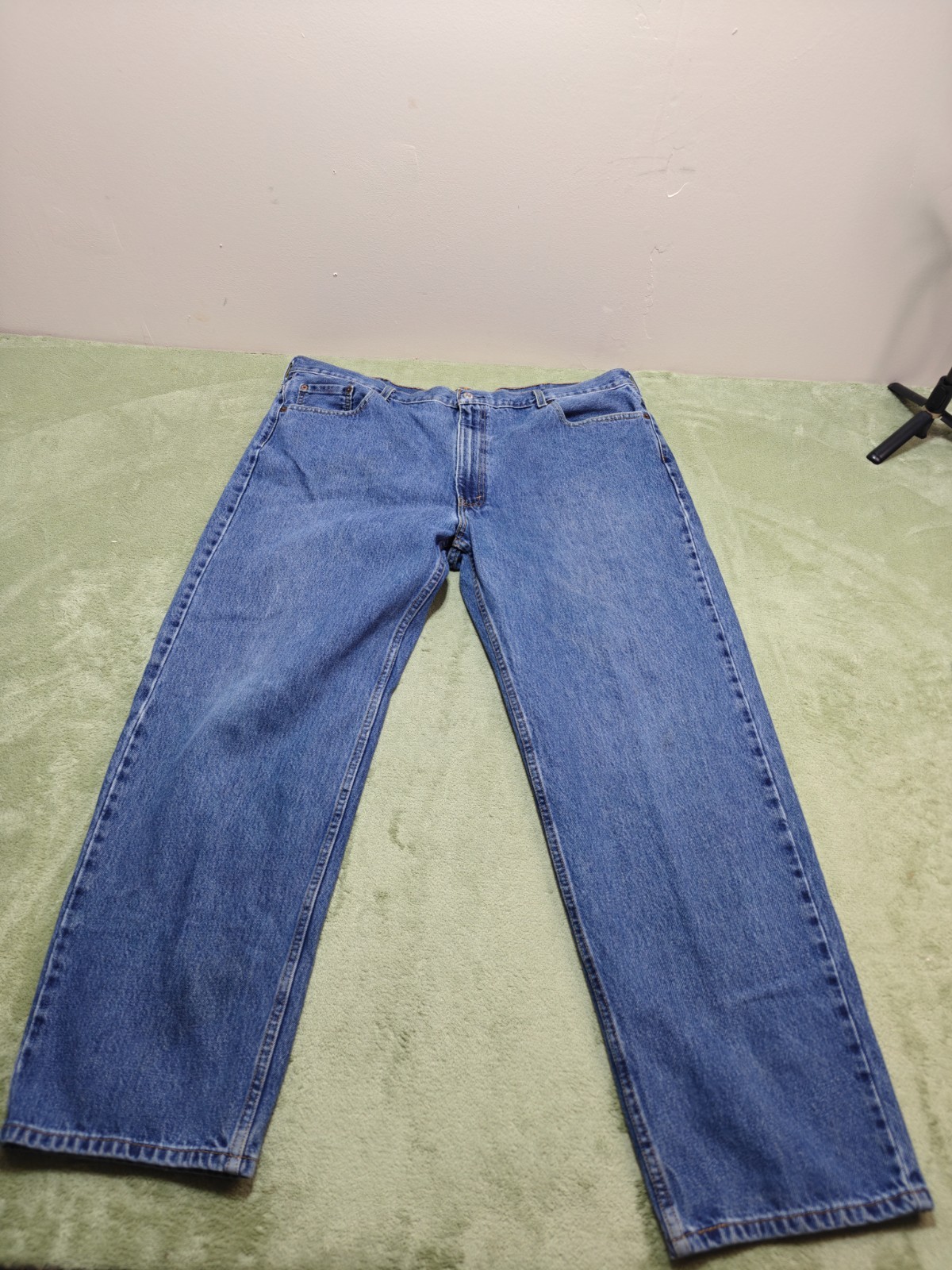 Levis 550 Relaxed Fit Jeans Mens 46×32 Medium Wash Blue Made in USA Vintage Deni