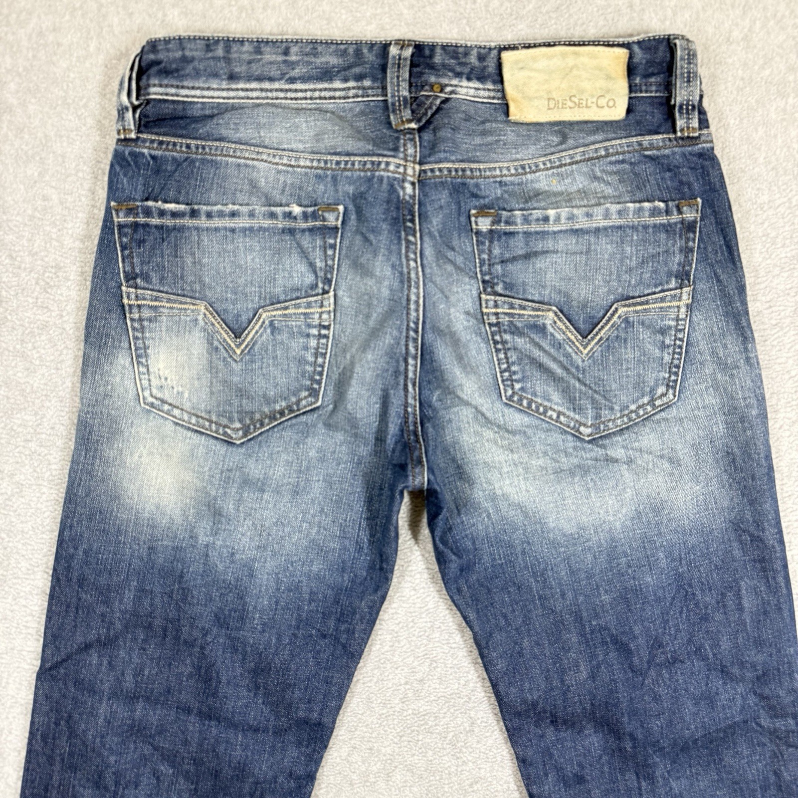 Diesel LARKEE Jeans Men 29×32 Blue Straight Leg Heavy Faded Wash DNA Denim 0880E