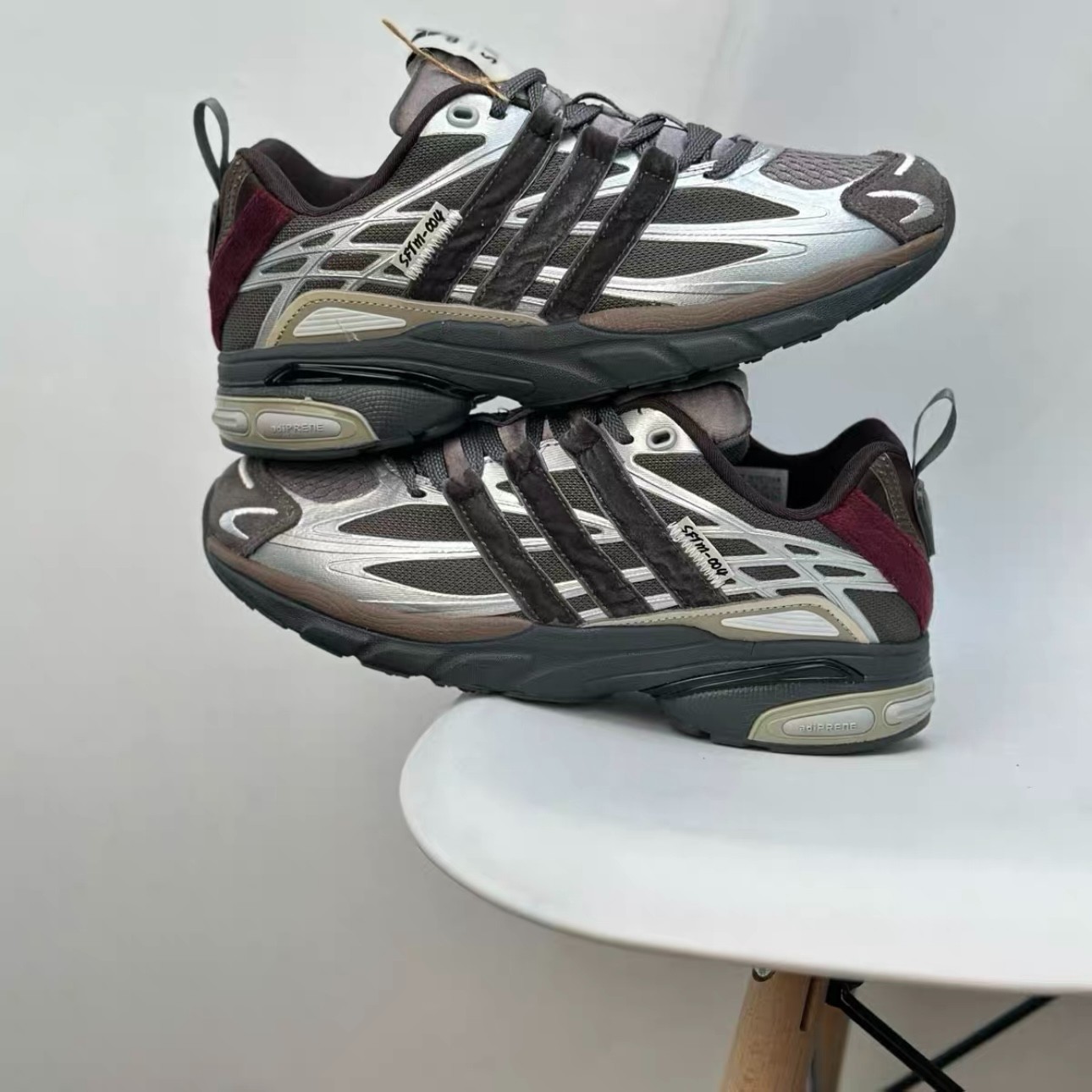 Song for the Mute x adidas Originals Adistar Cushion Metallic JH 9009