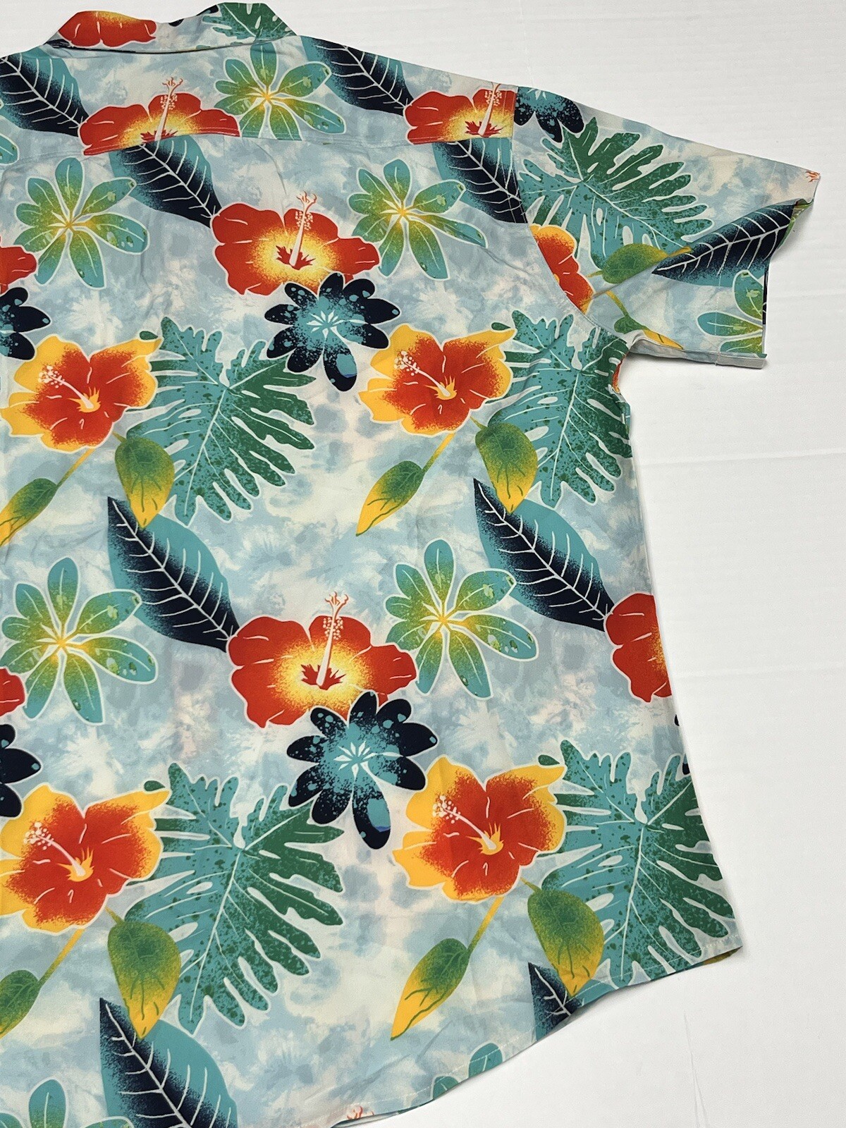 Joe Marlin Button Up Hawaiian Shirt Men Large Vibrant Floral Wicking Fishing NWT