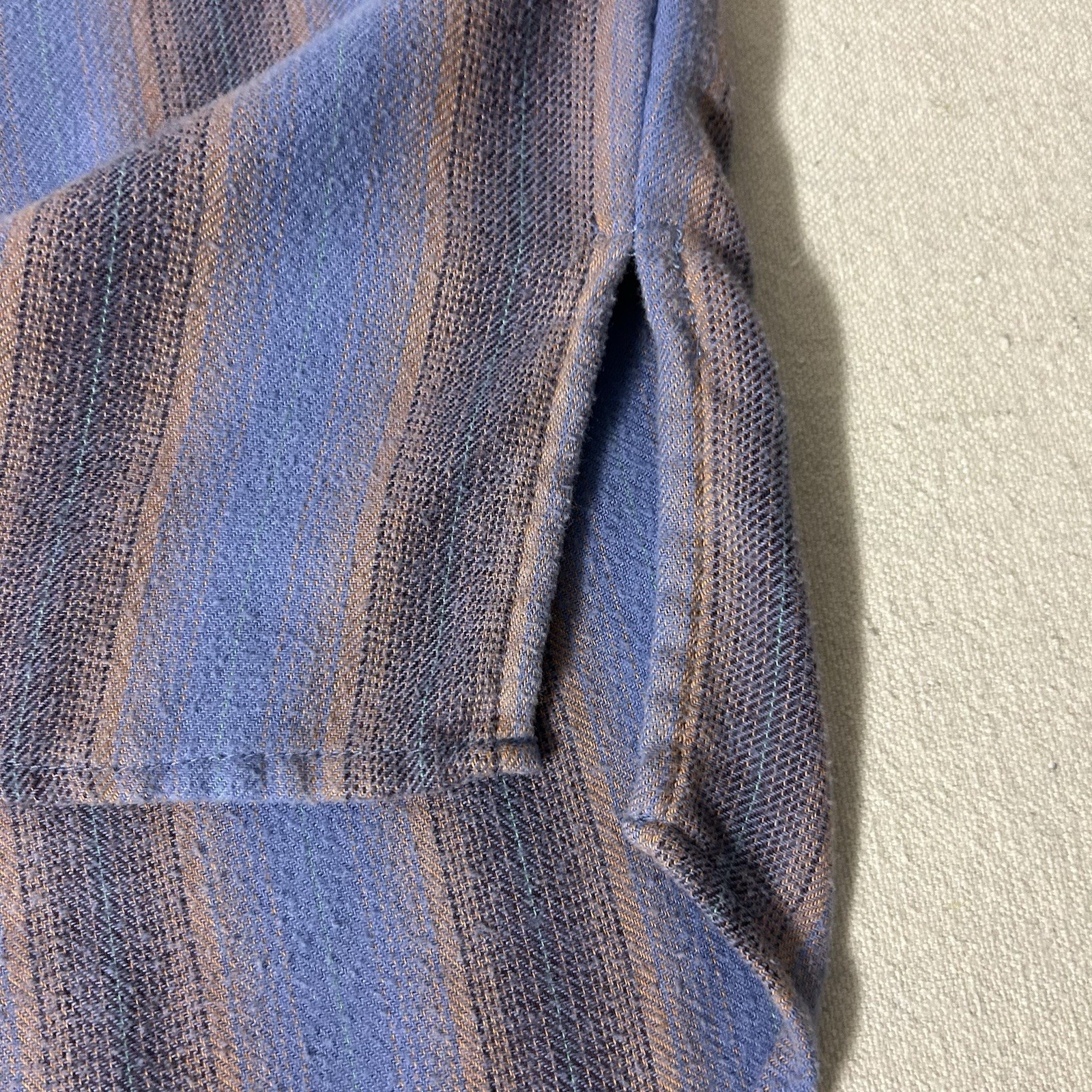 BDG Urban Outfitters Brendan Flannel Shirt Womens M Blue Tan Stripe Oversized