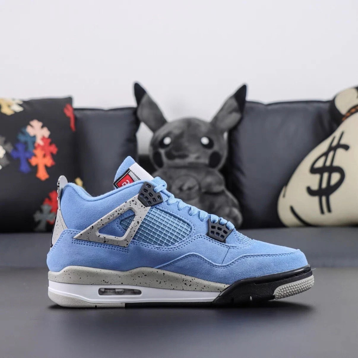 Jordan Air Jordan 4 “University Blue” Retro Men’s Mid Top Basketball Shoes
