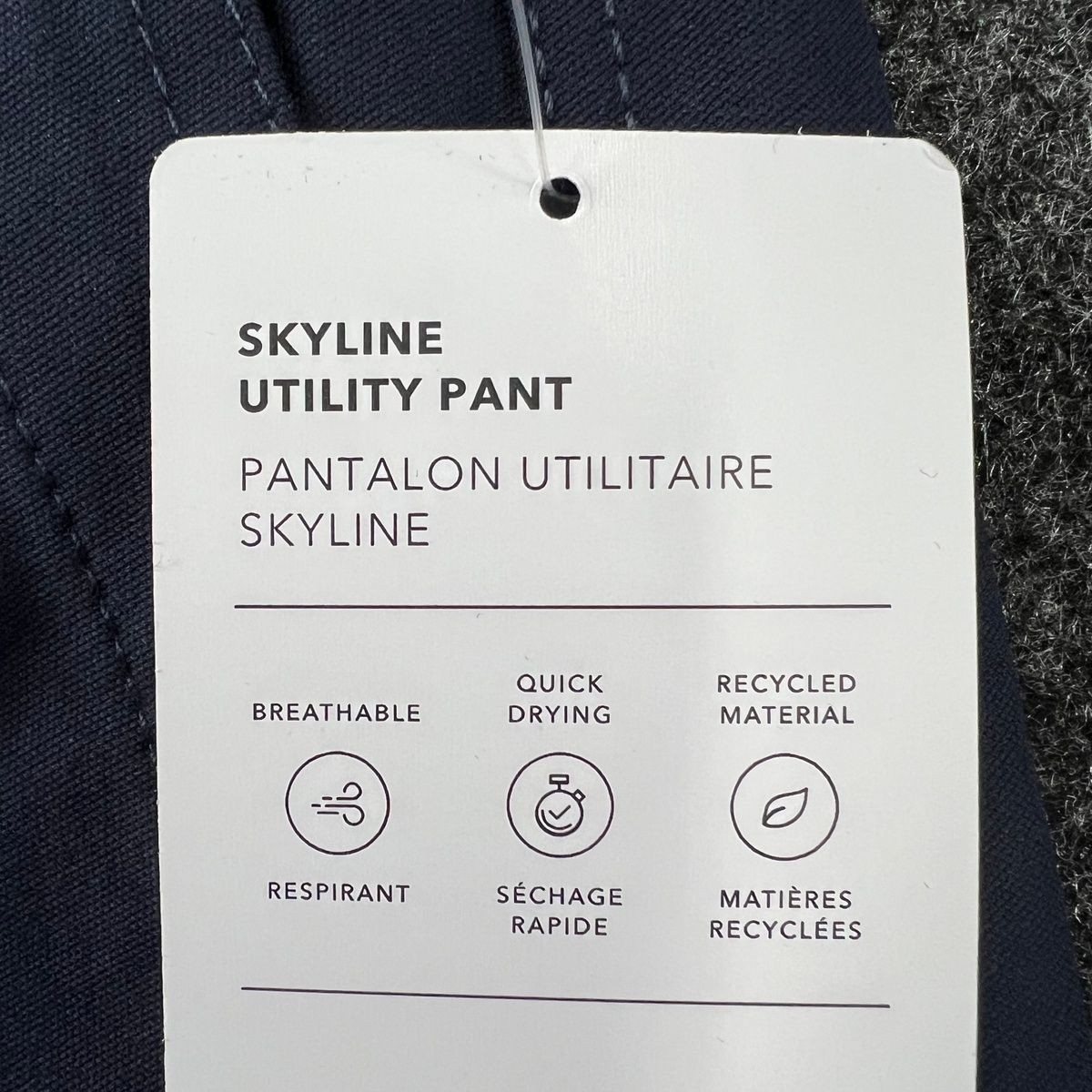 ATHLETA Skyline High Rise Barrel Leg Pants Women’s Size US 8 Navy