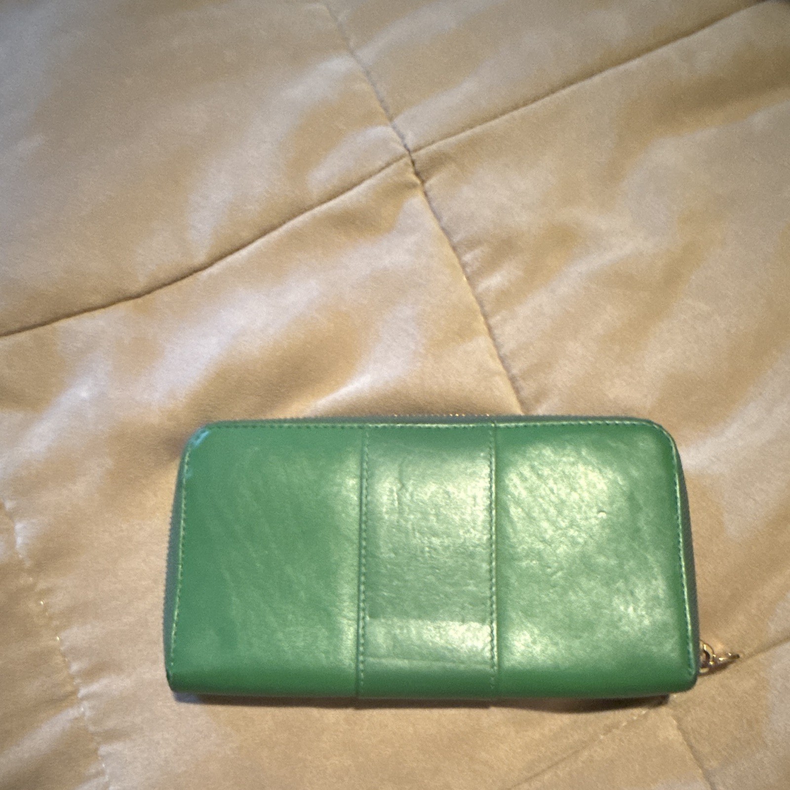 Tory Burch Green Zip-Around Wallet Gold Logo Medallion Multiple Card Slots