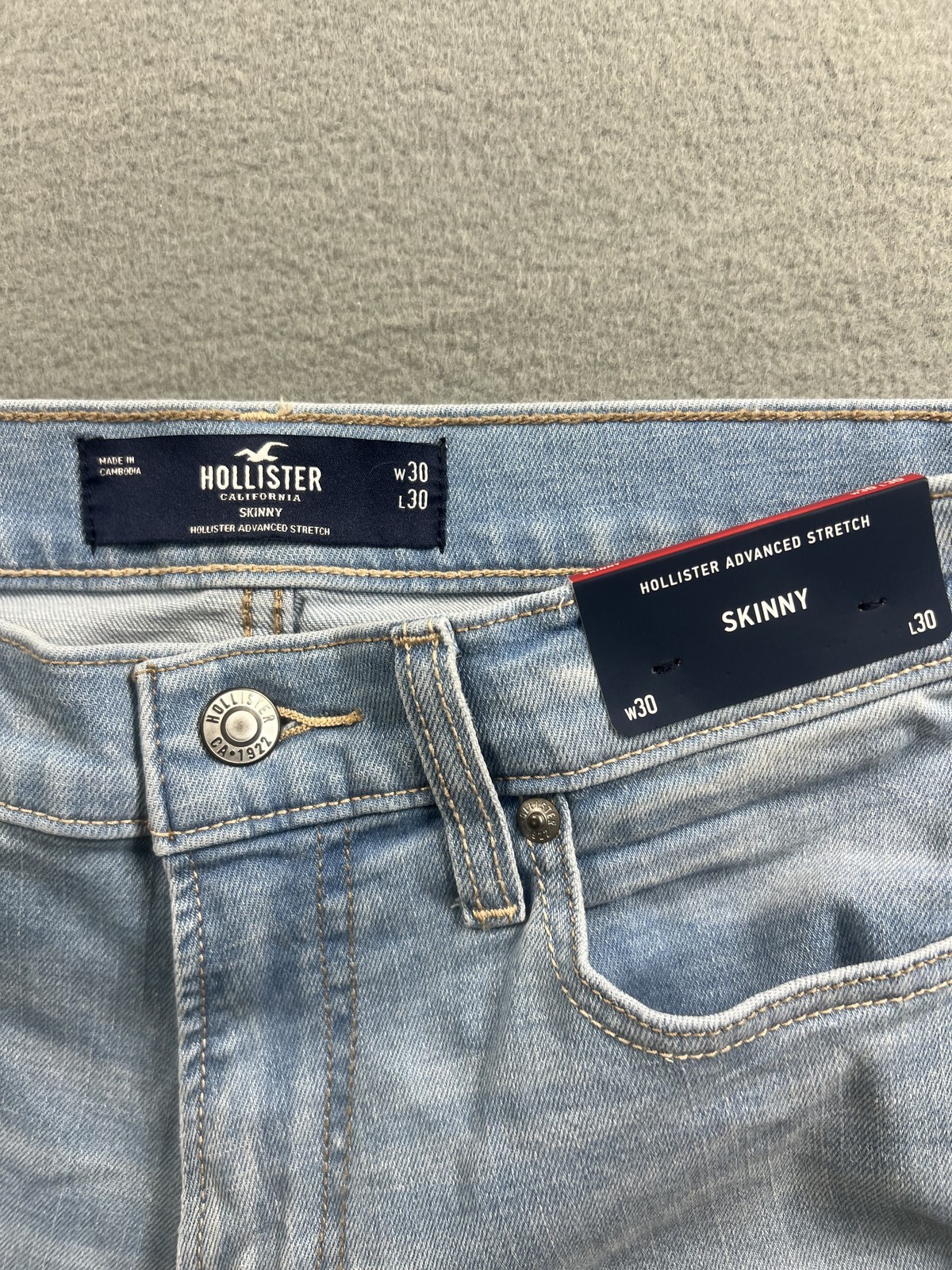 Hollister Men’s 30×30 Light Wash Skinny Jeans Advanced Stretch