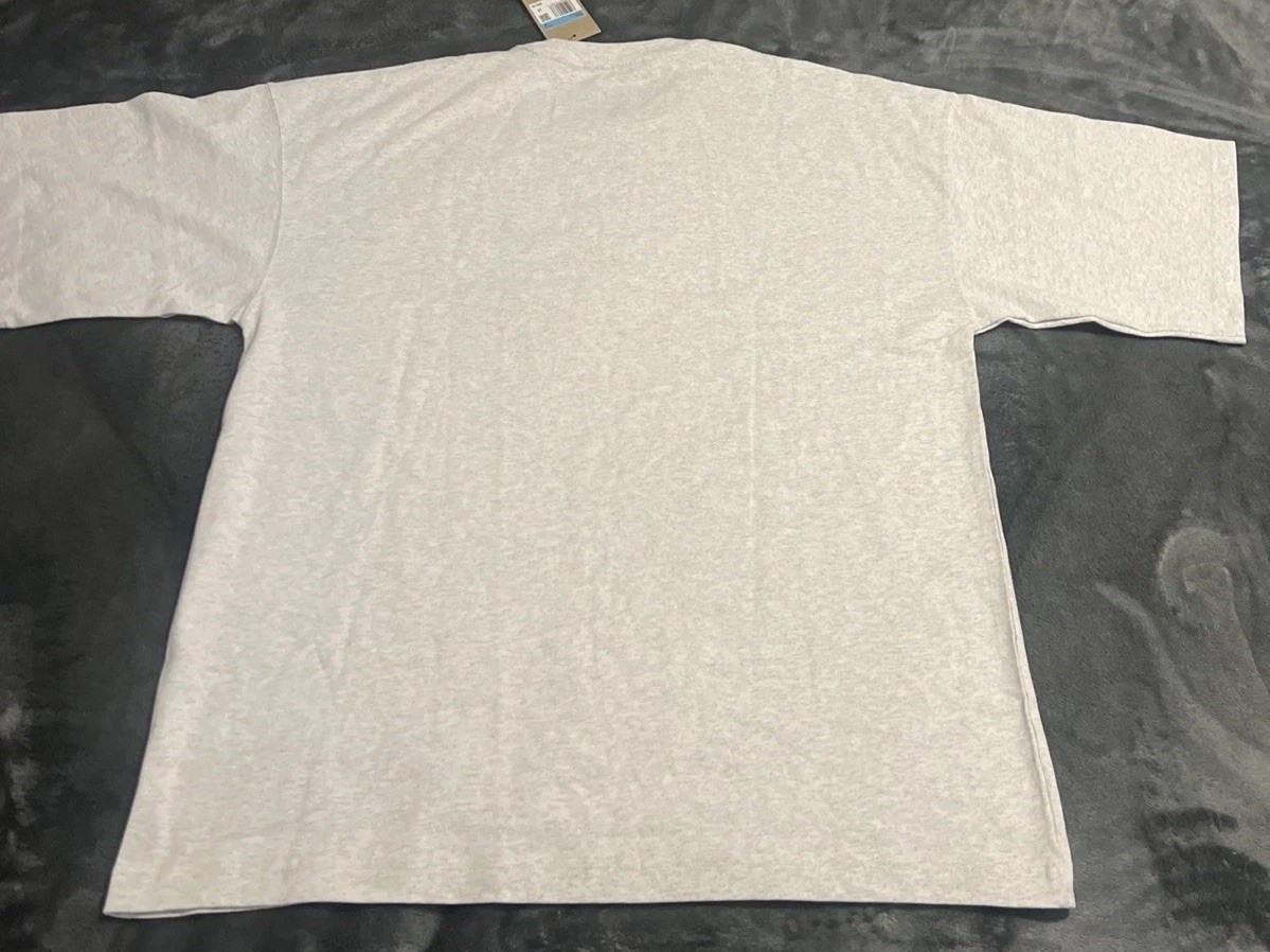 Medium Nike Sportswear Premium Essentials Oversized Tee FB9766-051 Light GREY