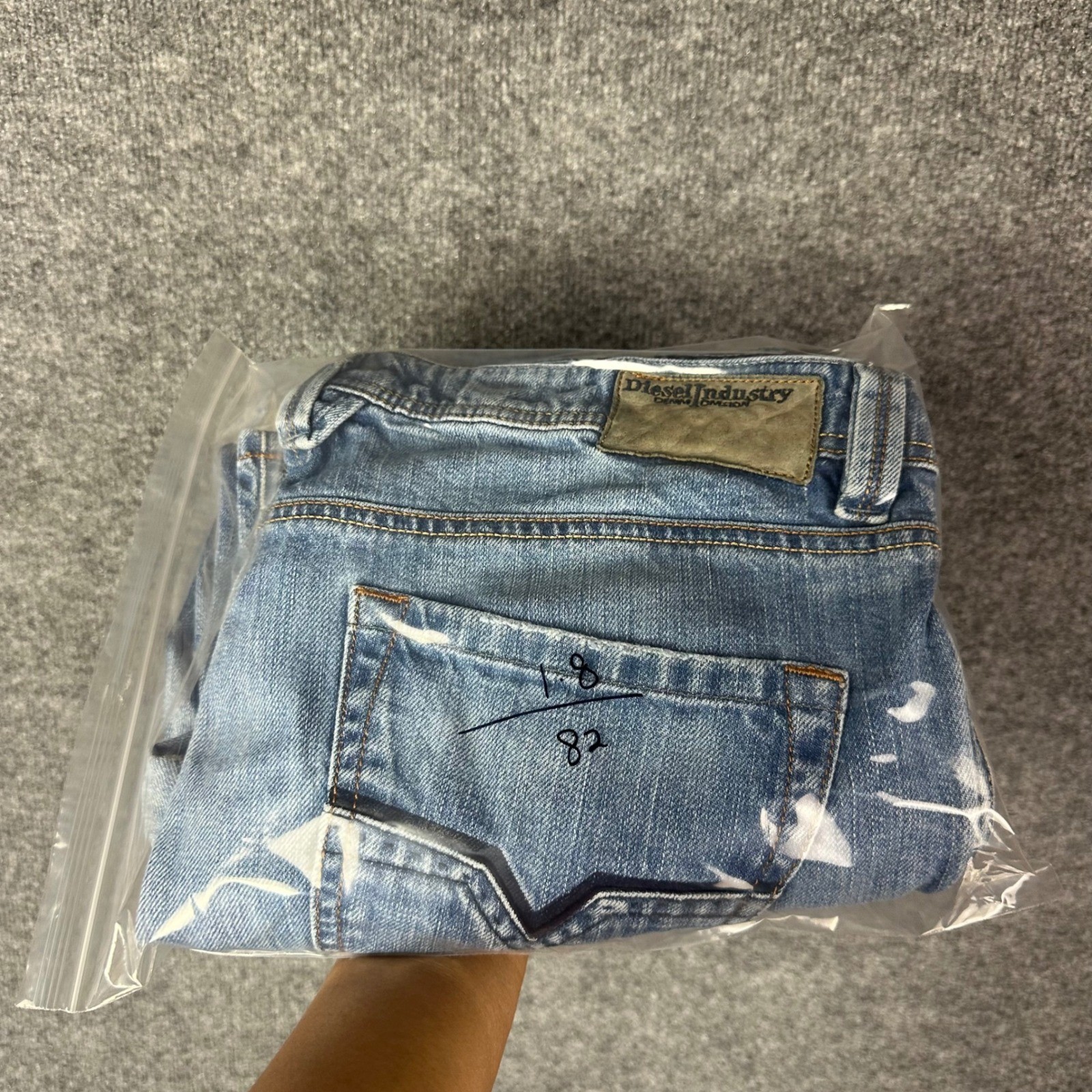 Diesel Jeans Larkee W33 L32 Blue Good Straight Leg Button Fly Distressed Denim