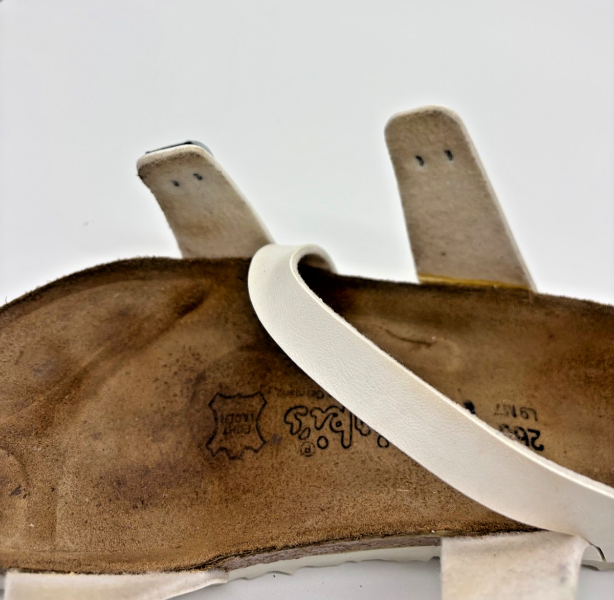 Birkenstock Birki’s Salina Sandals White Strappy Buckle Slides EU 40 US 9