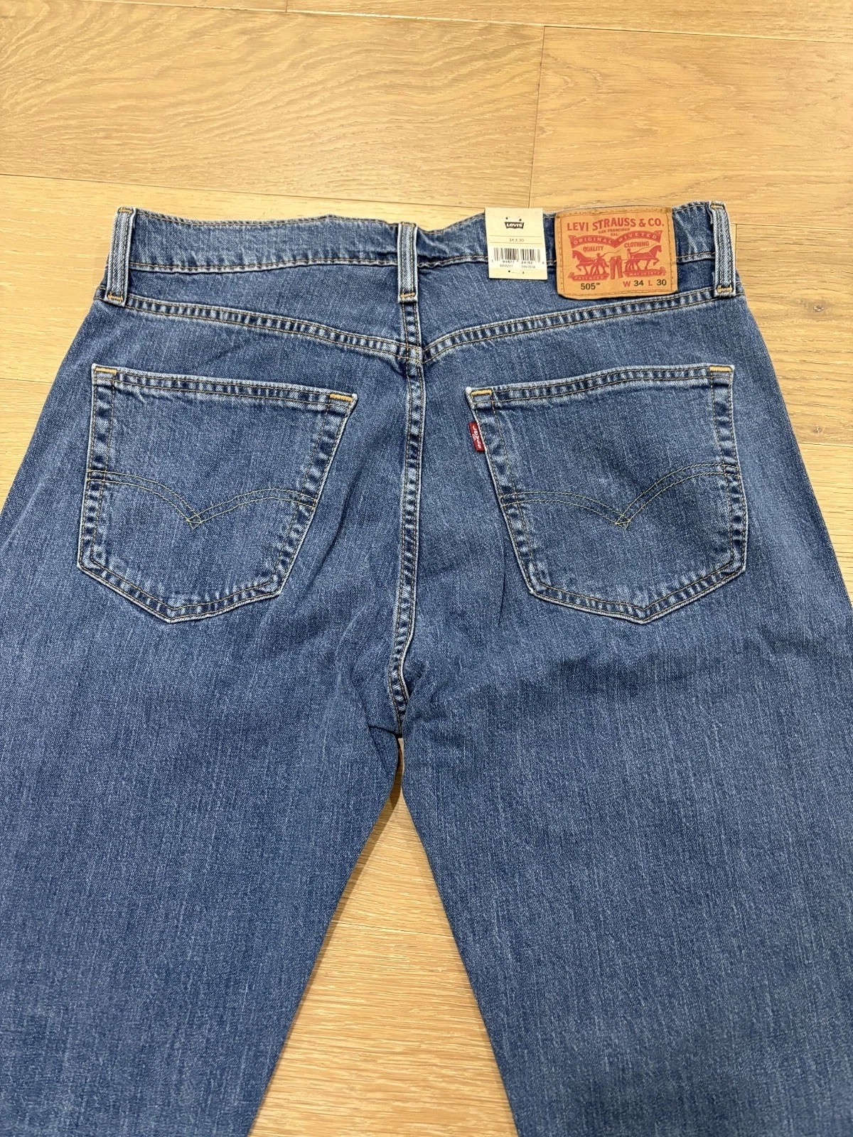 NWT-Levi’s Men’s 505 Regular Fremont Drop-Shot 34W x 30L