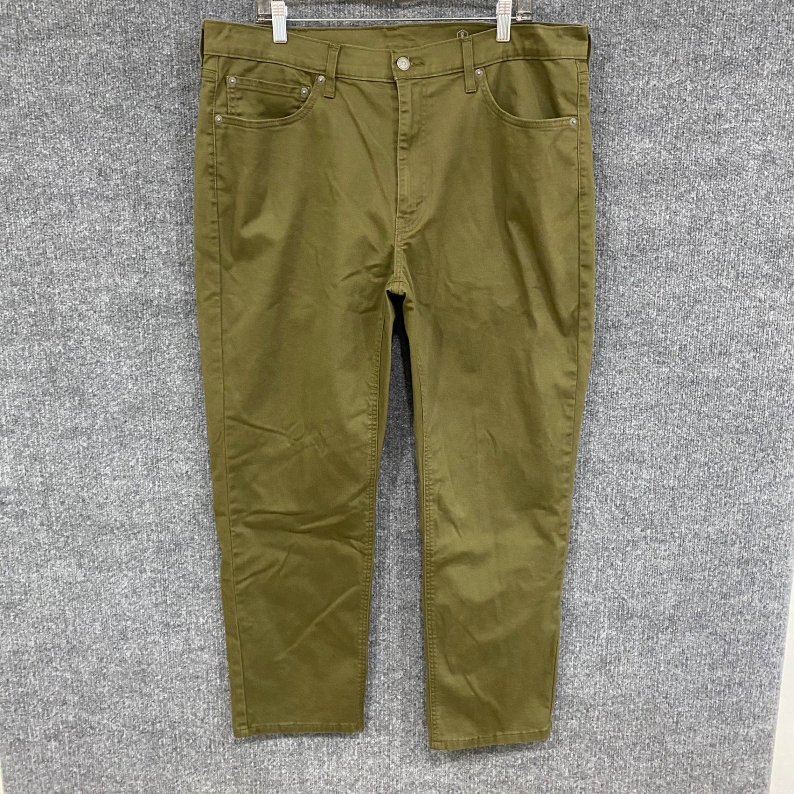 Levis 502 Regular Taper Pants Mens 38×30 Olive Green All Seasons Tech Chino