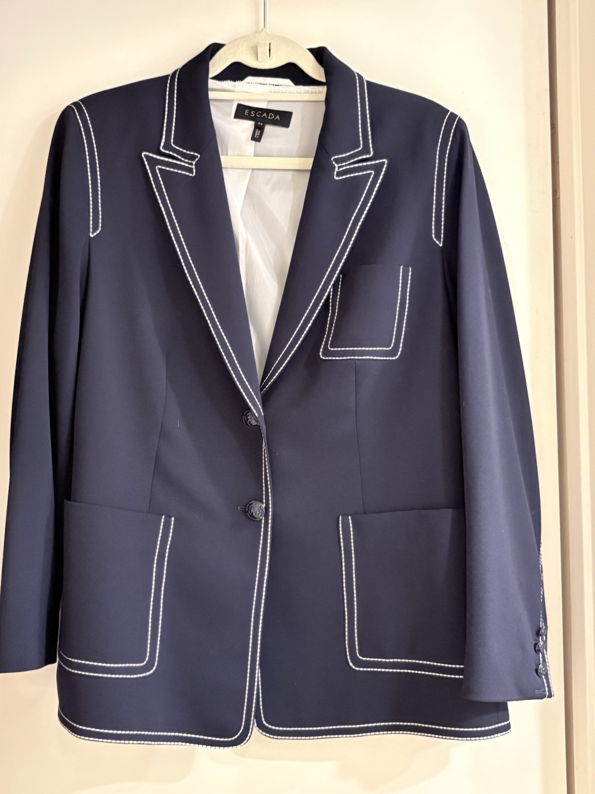 Escada Women’s Navy Blazer Jacket White Contrast Stitching Lined Size 44