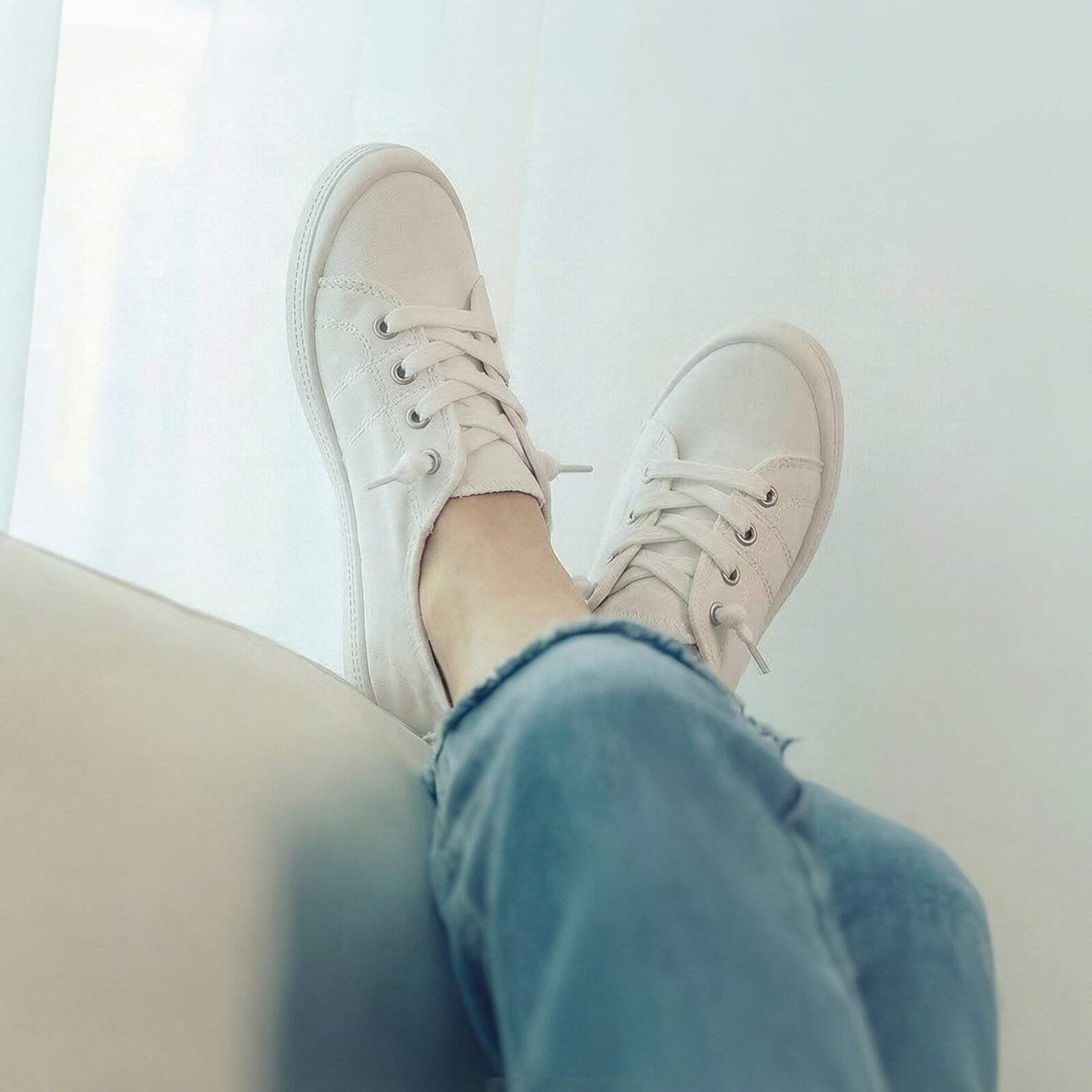 Women Canvas Slip On Sneakers Lightweight Non Slip Casual Walking Flat Shoes