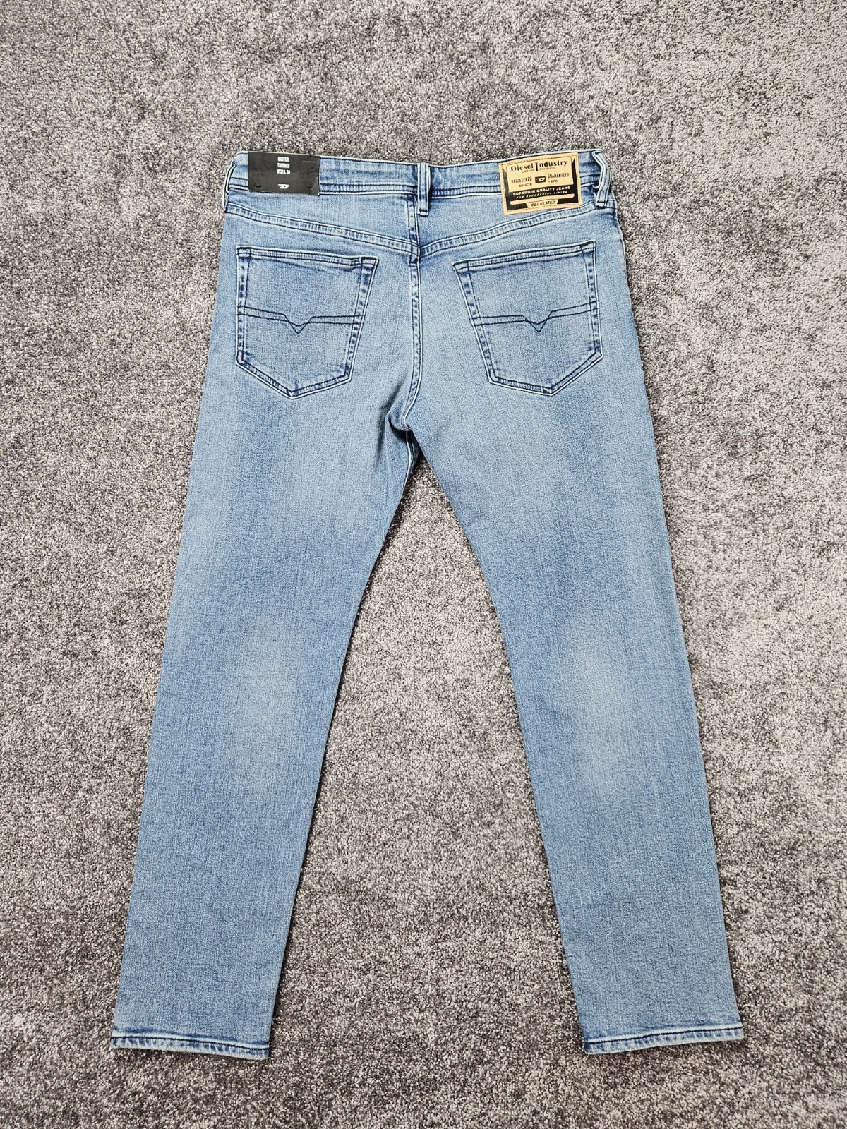 Diesel Buster-X Tapered Jeans Mens 33×30 Light Wash Stretch Denim Button Fly NWT