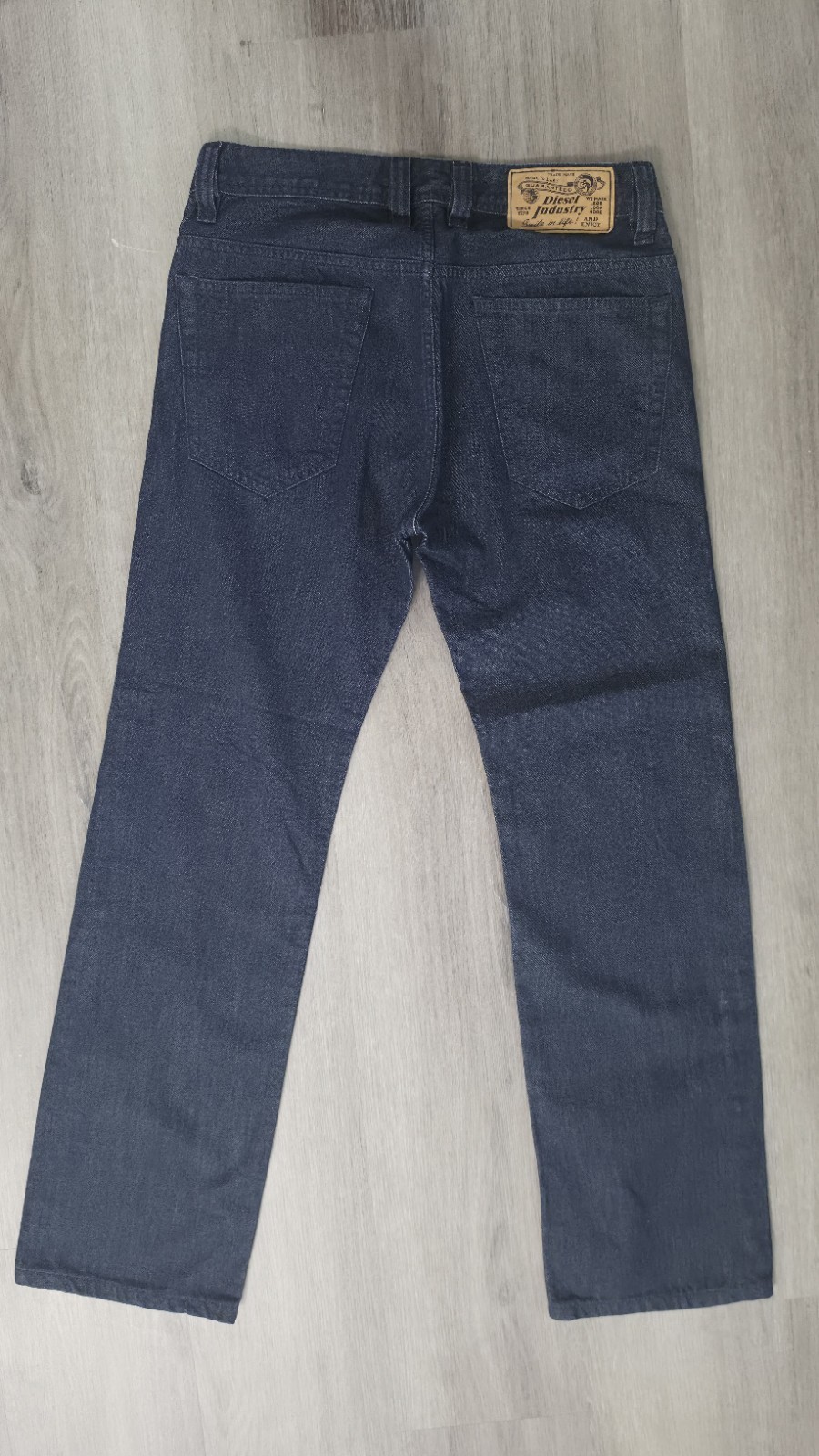 Diesel Viker W28 L32 Men’s Dark Wash Denim Jeans Regular Straight Fit Wash 0933