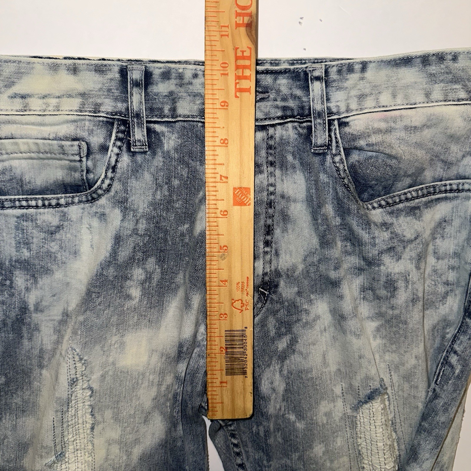 CALVIN KLEIN Slim Fit- Men’s 32×32 Jeans Acid Splatter Distress Button Fly EUC