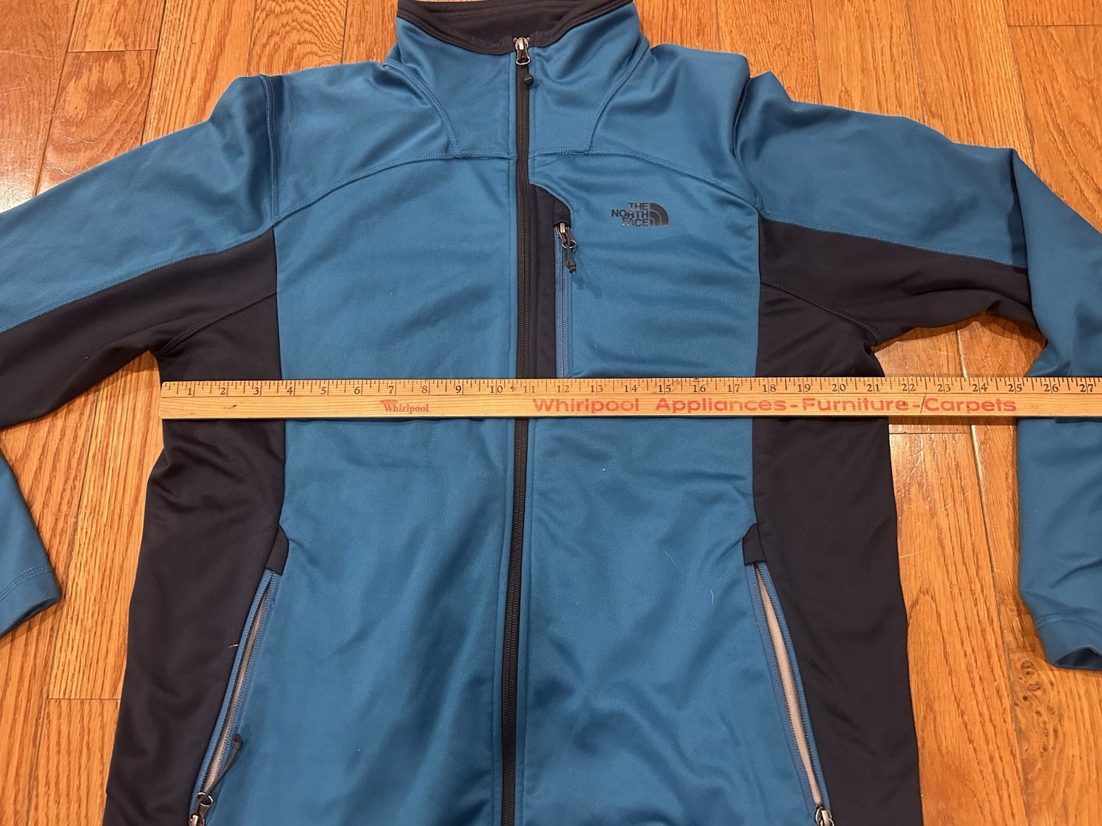 The North Face Mens Large Blue Black Full Zip Softshell Jacket Chest Pocket L