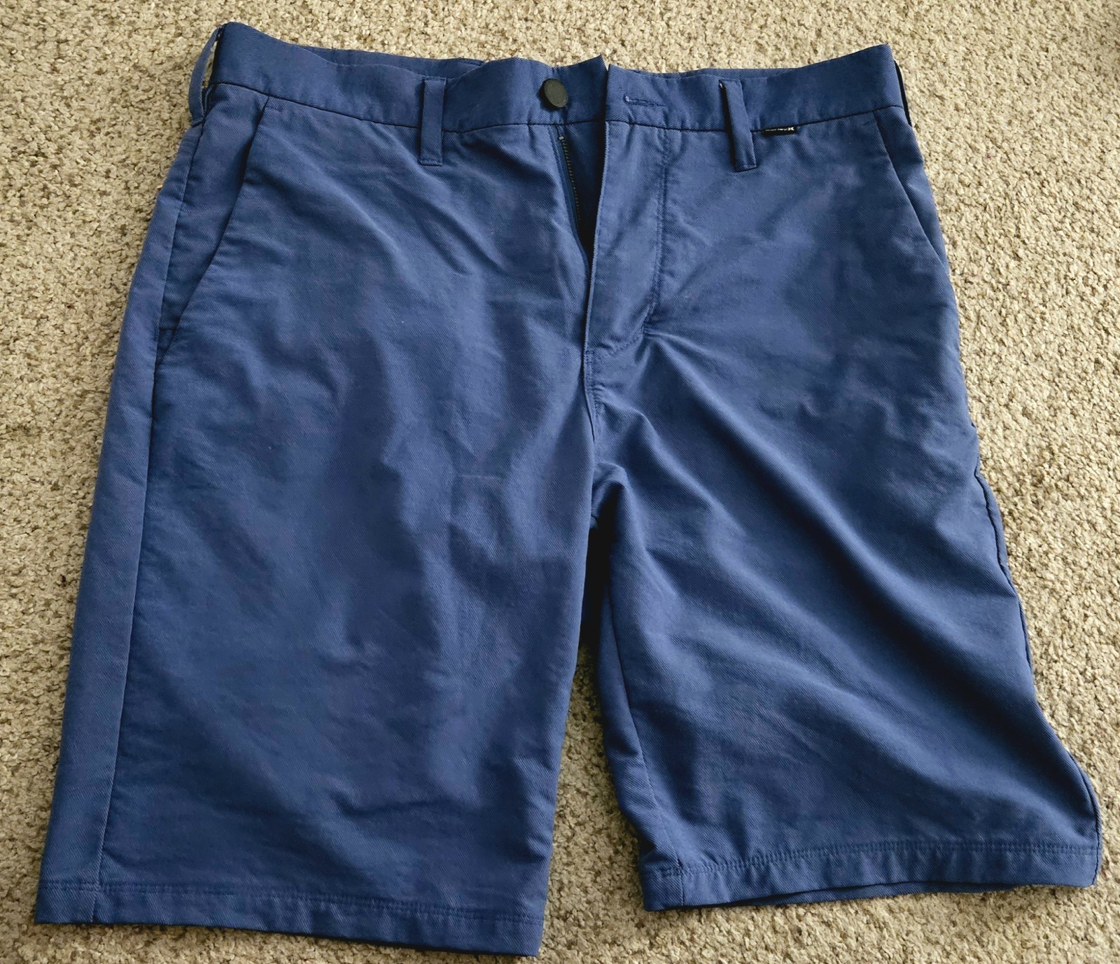 Hurley Men’s Shorts Flat front chinos size 31