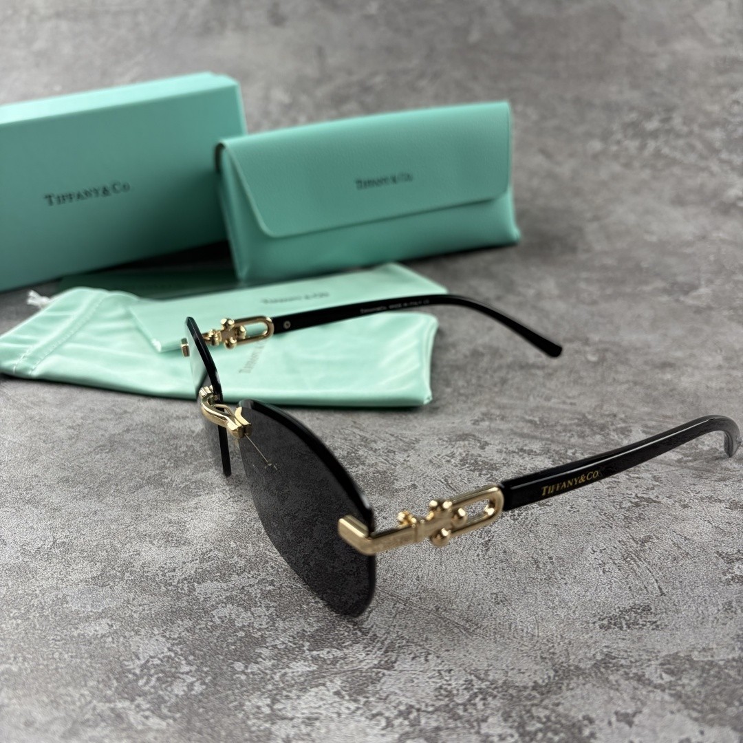 New In Box – Tiffany Rimless Sunglasses Women’s Gold Frame Blue Tinted Lenses