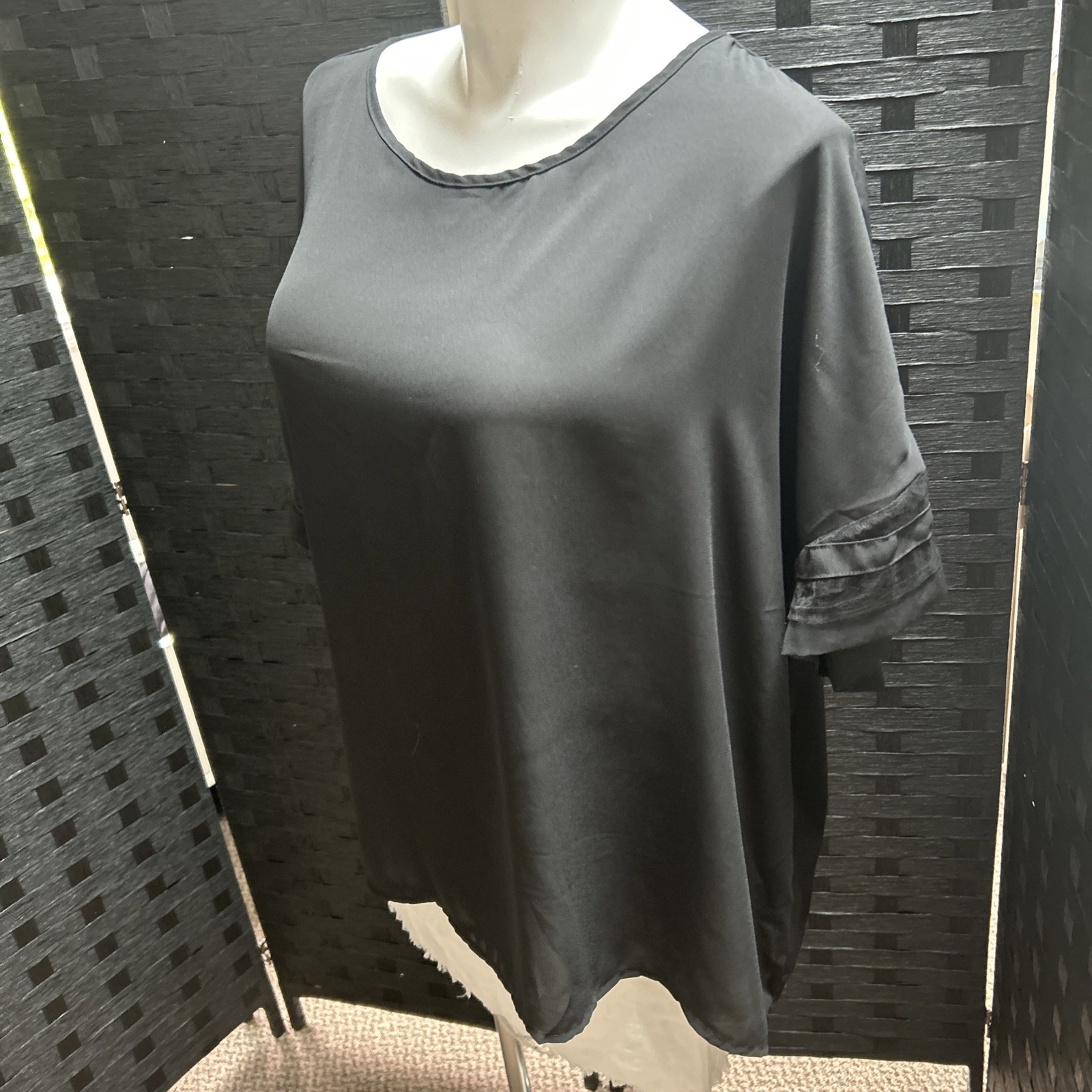 NEW Women’s Emery Rose 5XL Semi Sheer Pullover Blouse