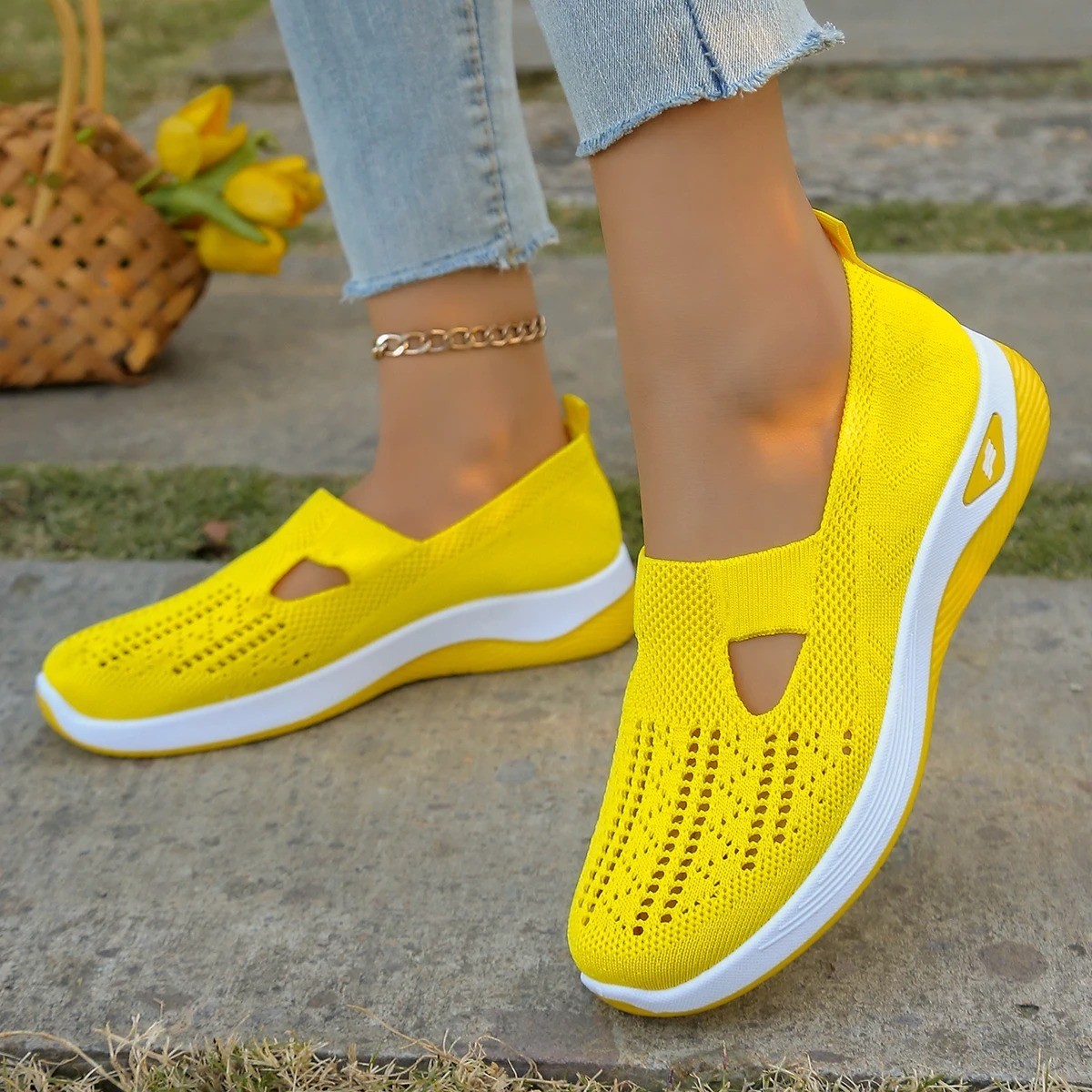 Women Mesh Flats Shoes Breathable Slip On Walking Sneakers Soft Non Slip Casual