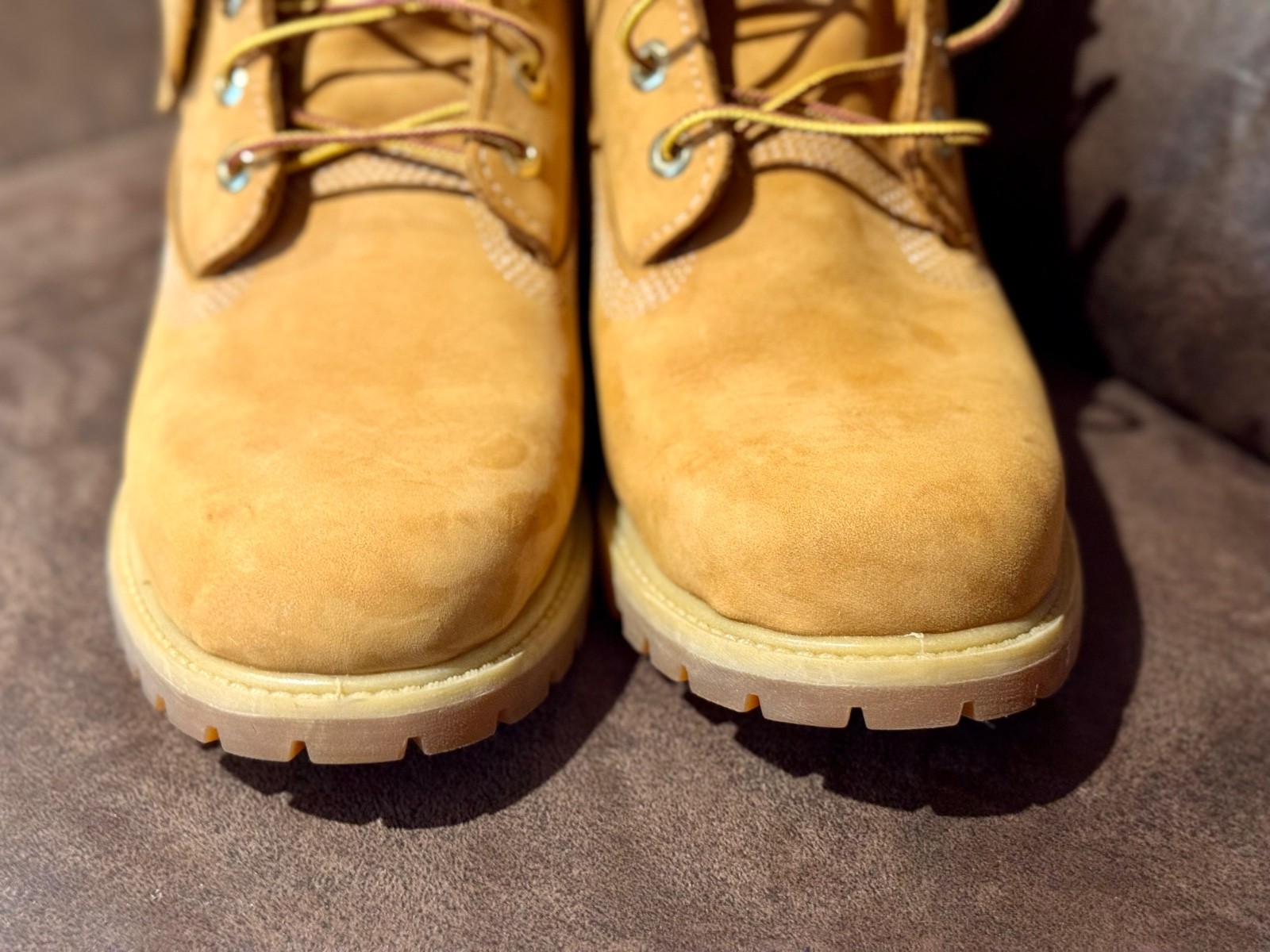Women’s 10M Timberland Classic 6-Inch Premium Waterproof Boot Wheat Nubuck 10361